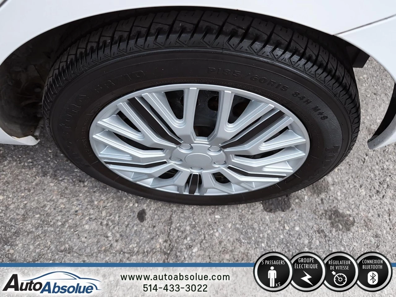 2017 Nissan Micra S Image principale