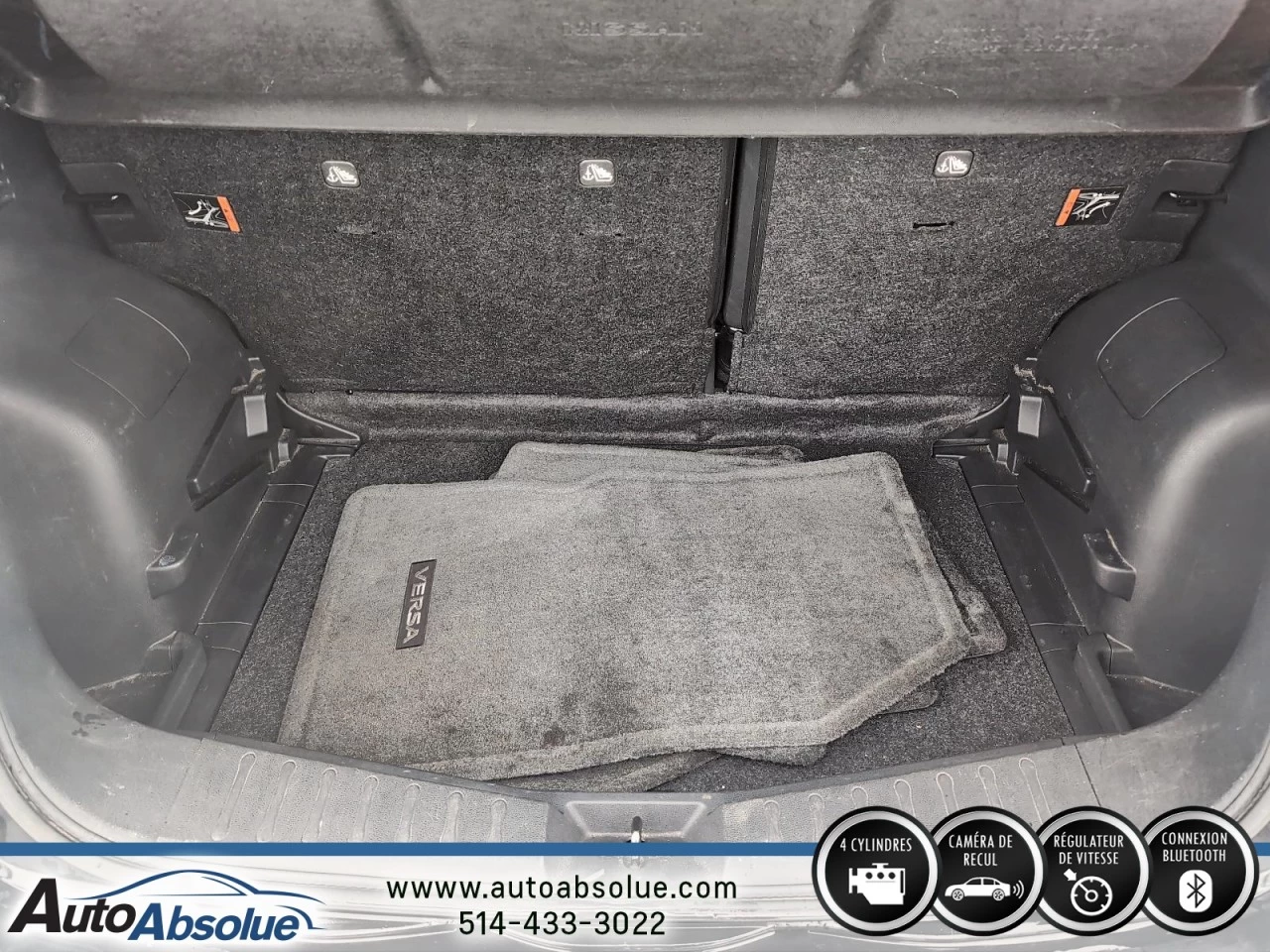 2016 Nissan Versa Note SV Image principale