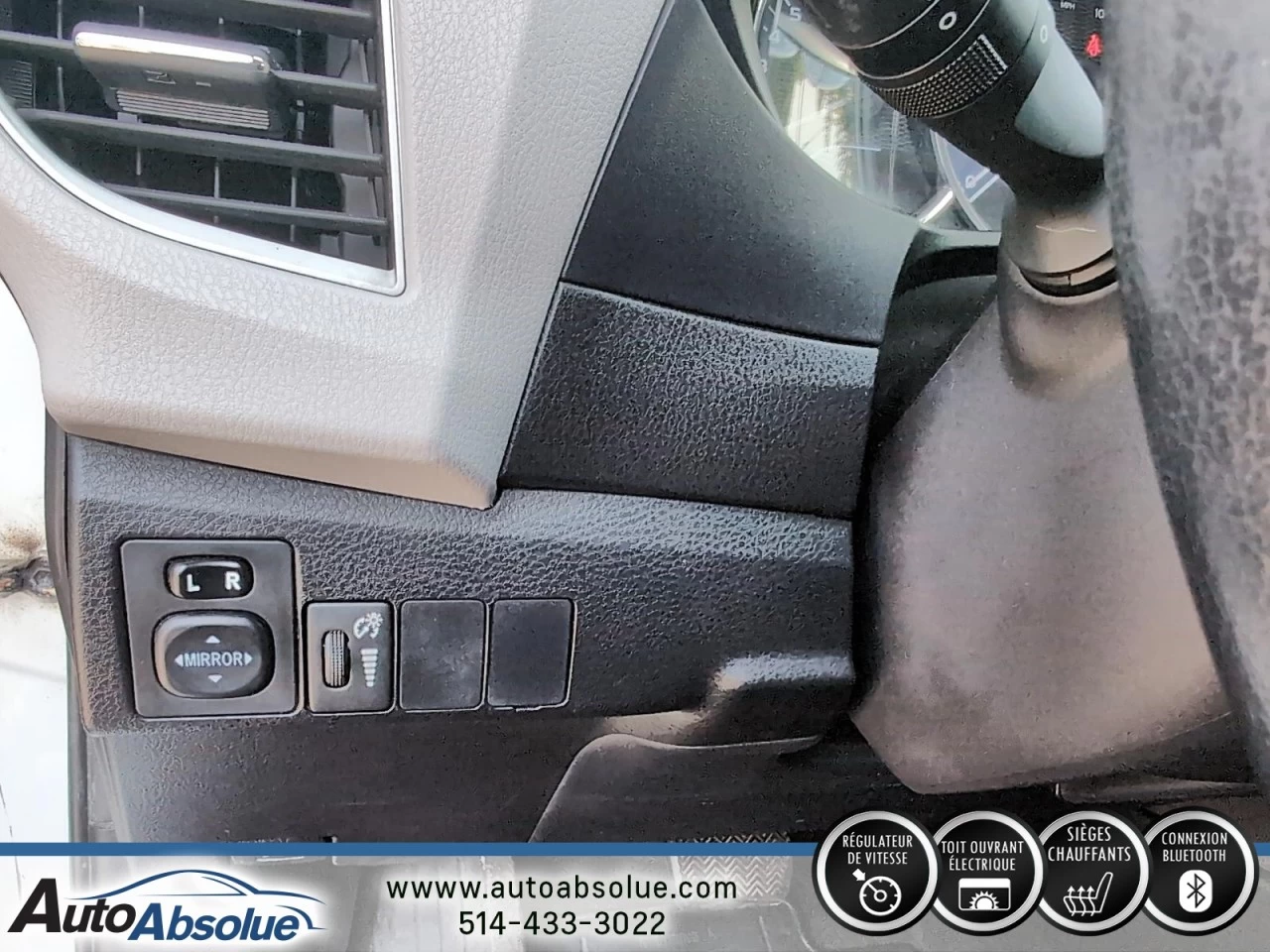 2015 Toyota Corolla LE Image principale