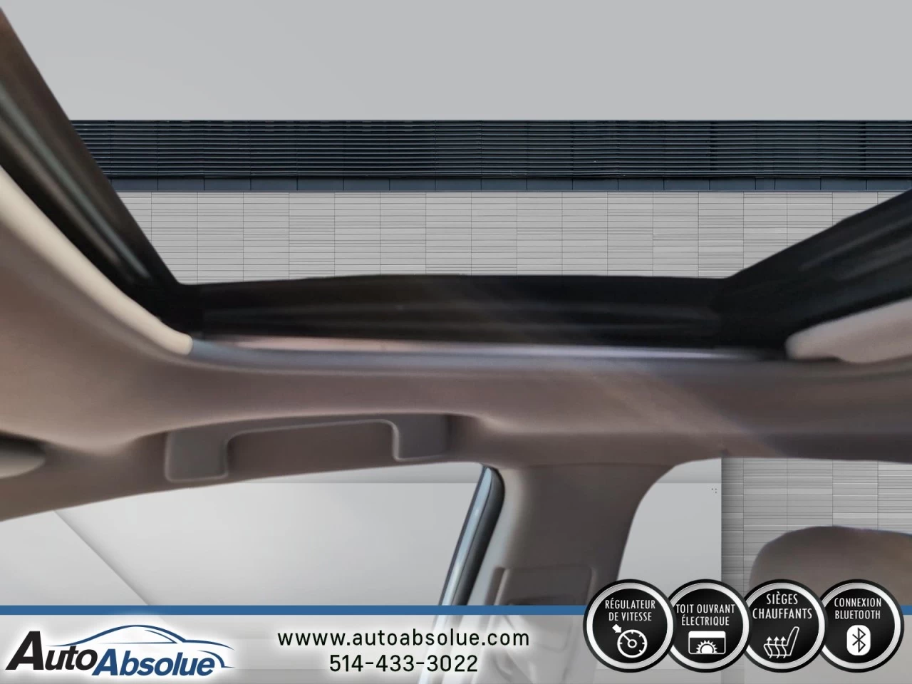 2015 Toyota Corolla LE Image principale