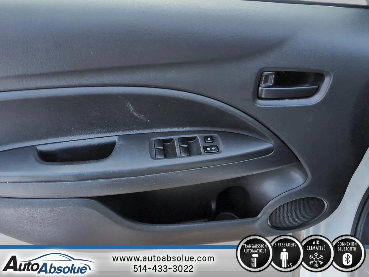 2015 Mitsubishi Mirage ES Image principale