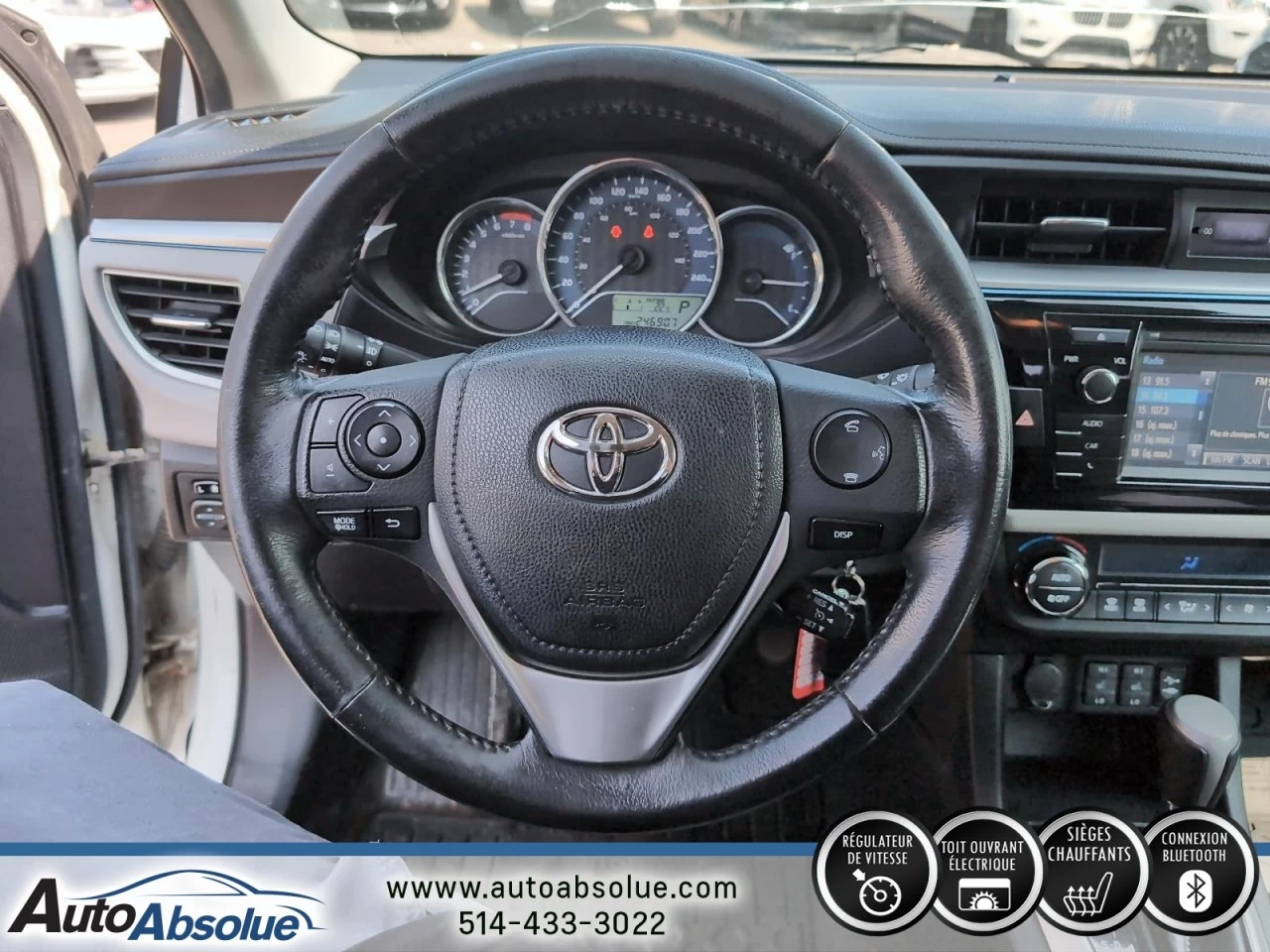 2015 Toyota Corolla LE Image principale