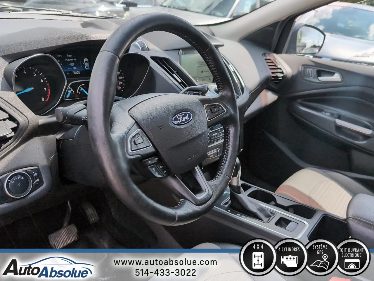 2017 Ford Escape Titanium Image principale