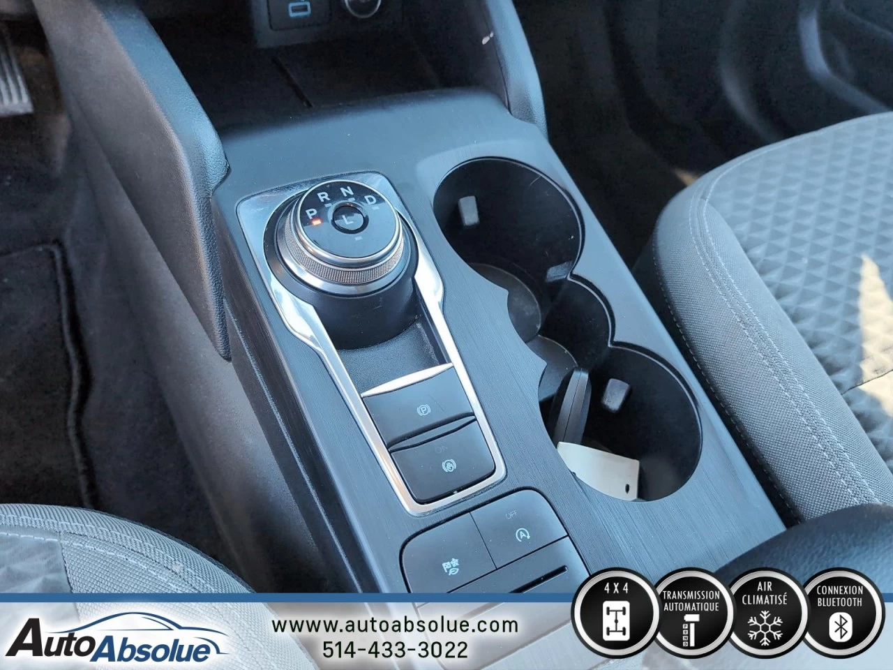 2021 Ford Escape SE Image principale