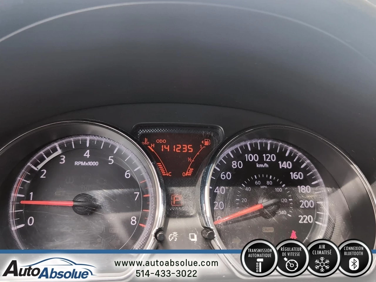 2014 Nissan Versa Note SV Image principale