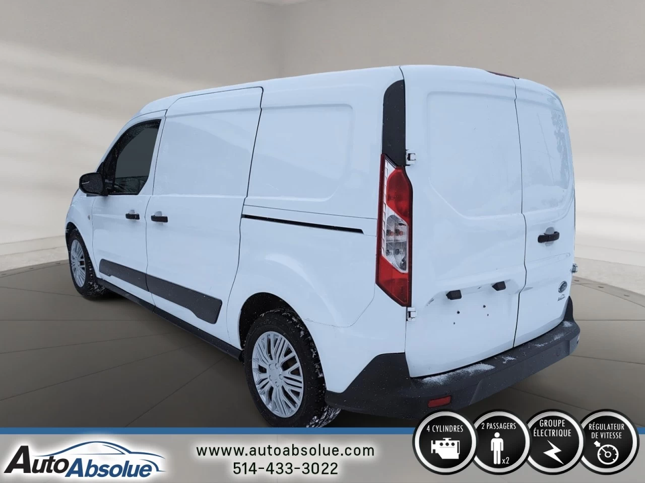 2017 Ford Transit Connect XLT Main Image