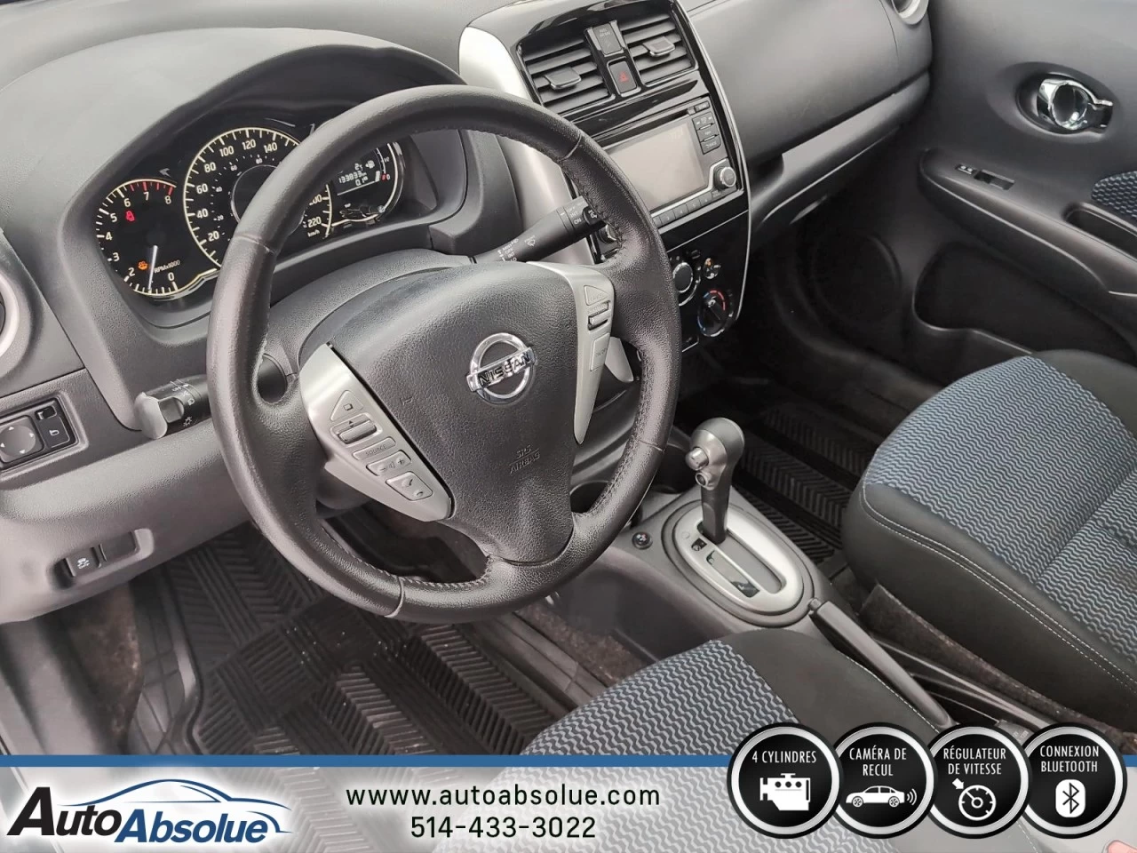 2016 Nissan Versa Note SV Image principale