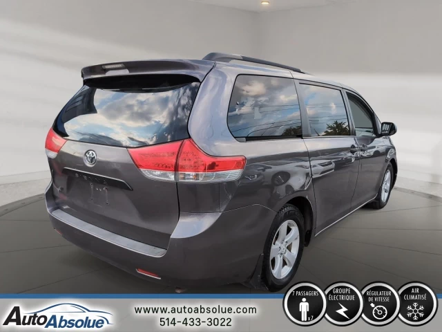 Toyota Sienna 5dr V6 7-Pass FWD 2011