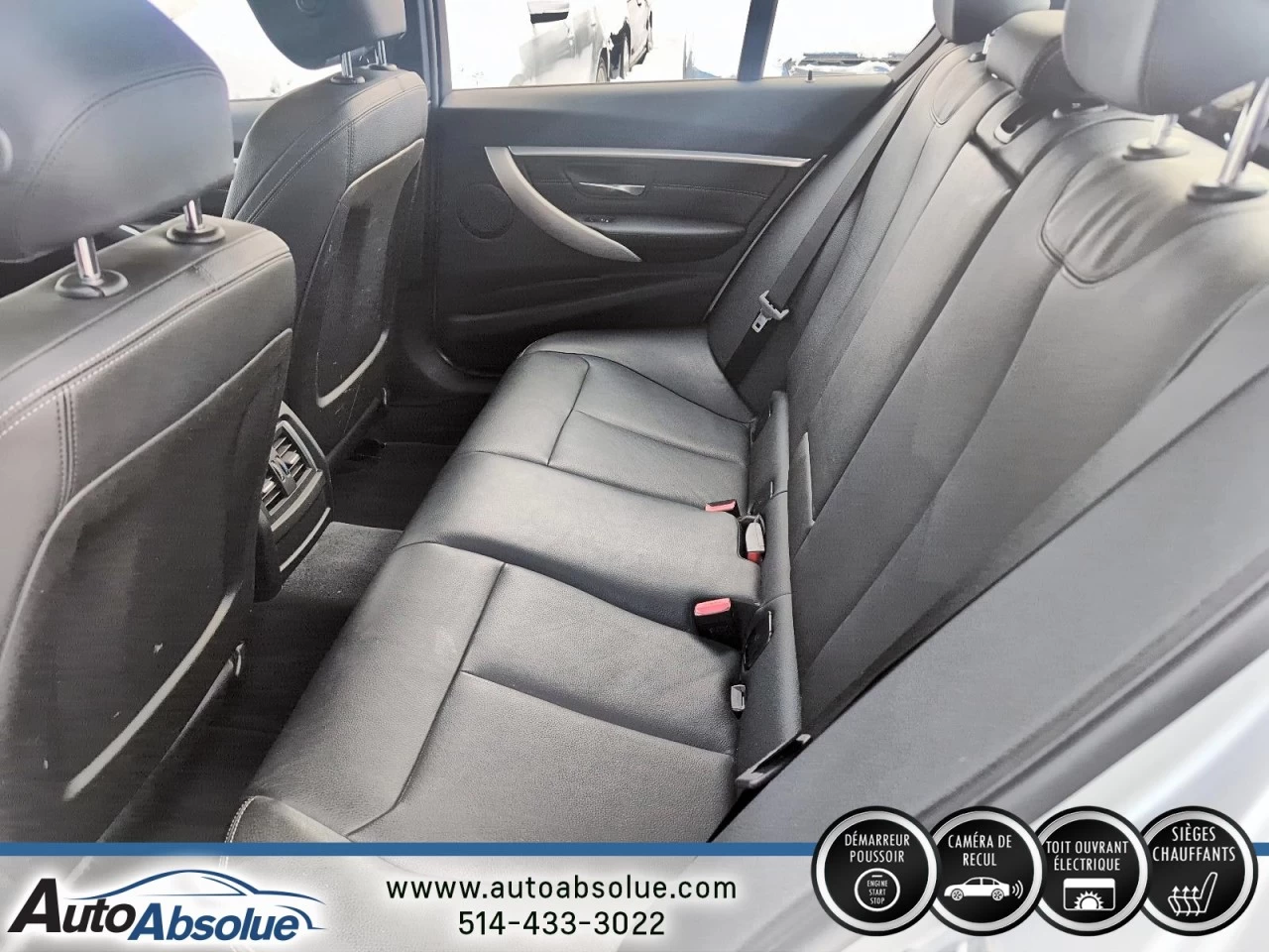 2018 BMW 330i xDrive 330i xDrive Image principale