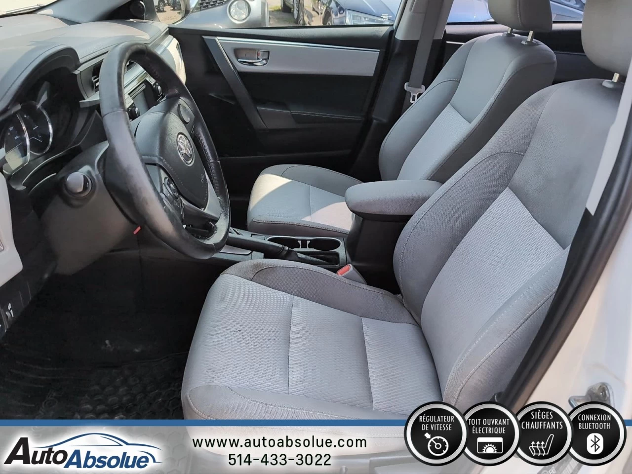 2015 Toyota Corolla LE Image principale