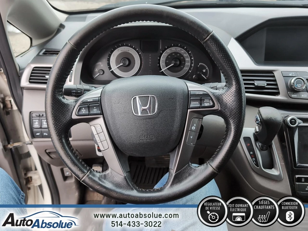 2015 Honda Odyssey Touring w/RES & Navi Image principale