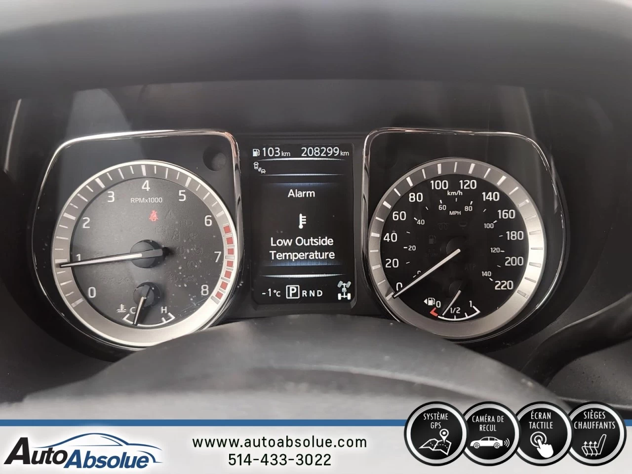 2017 Nissan Titan SV 4x4 Image principale