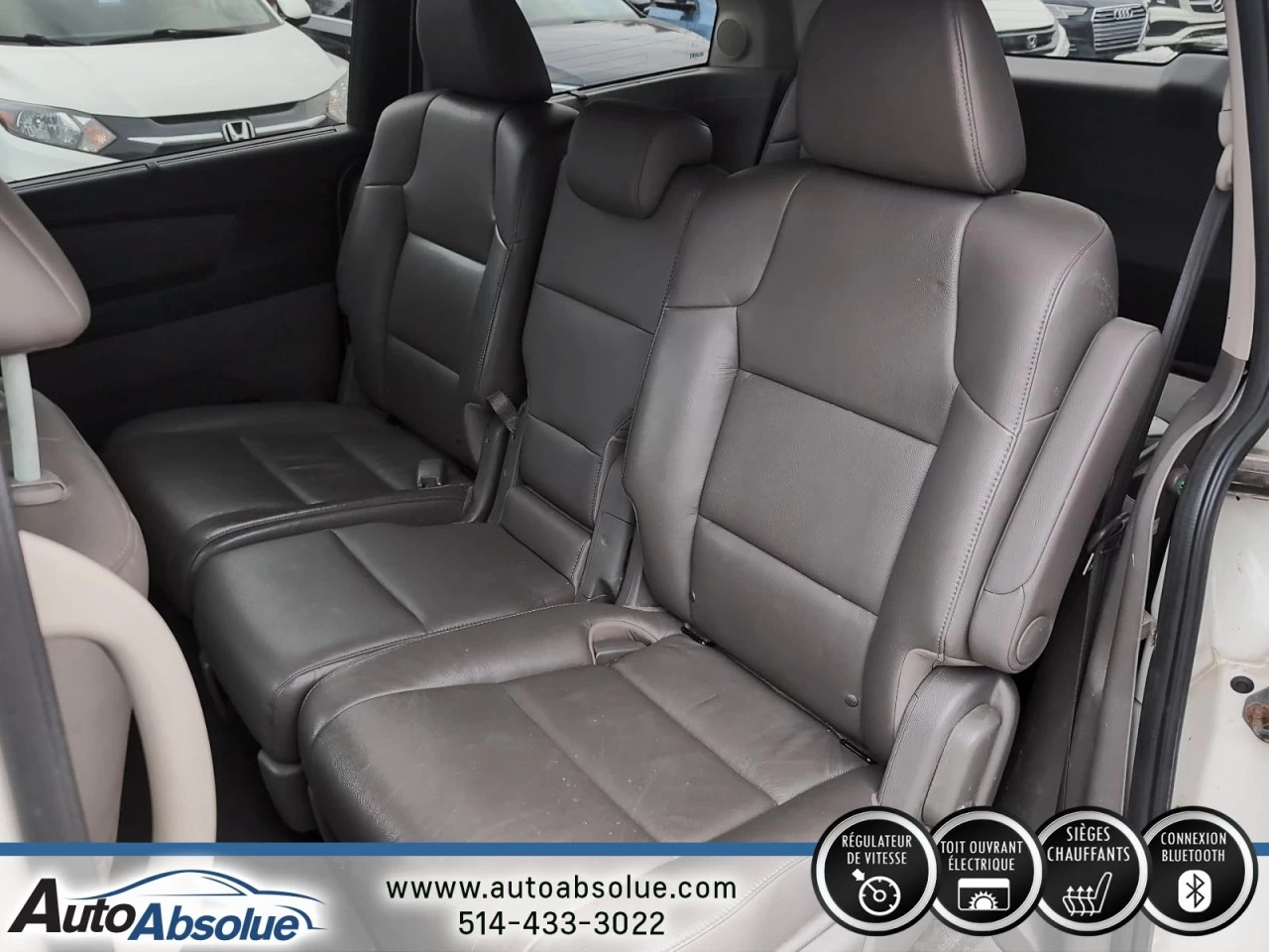 2015 Honda Odyssey Touring w/RES & Navi Image principale