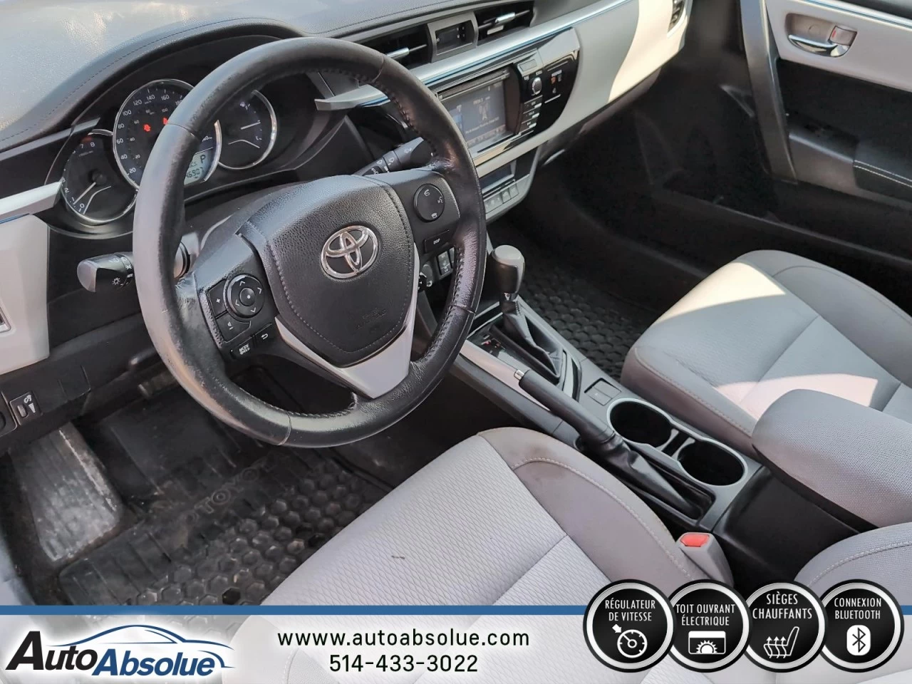 2015 Toyota Corolla LE Image principale