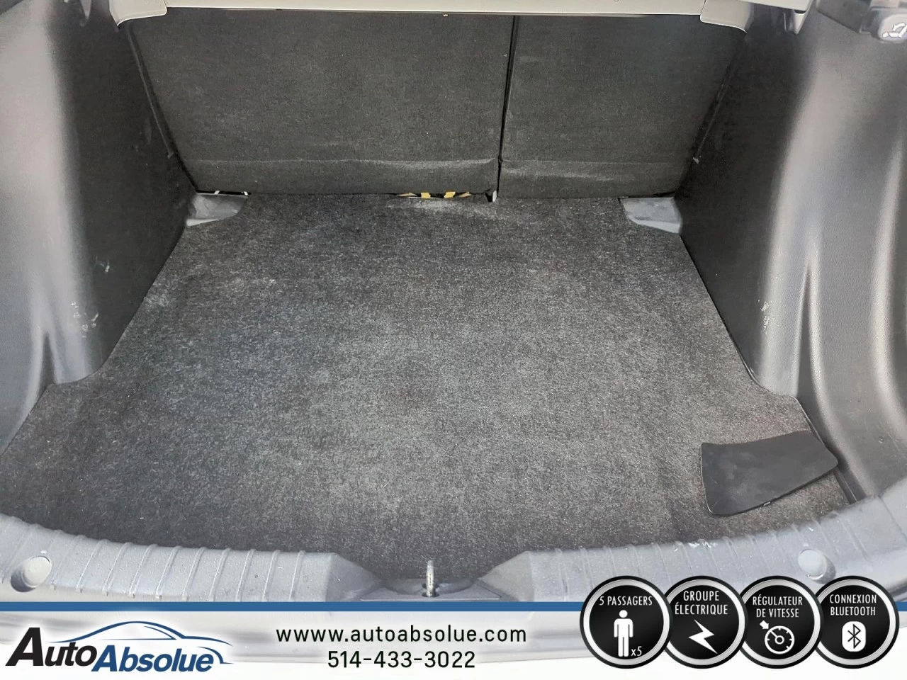 2016 Toyota Yaris 4dr Sdn Image principale