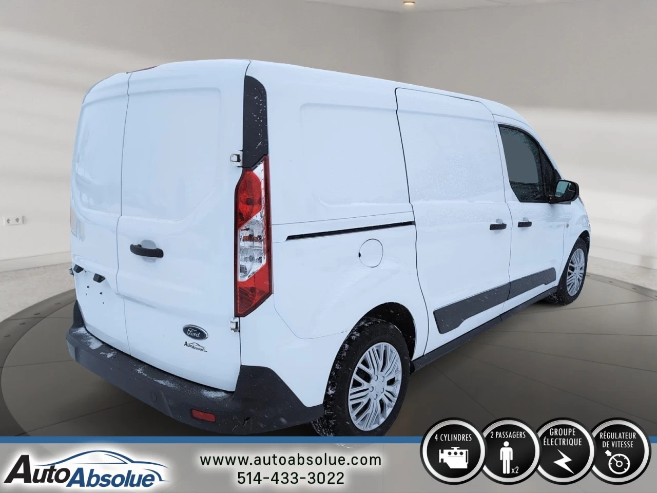 2017 Ford Transit Connect XLT Main Image