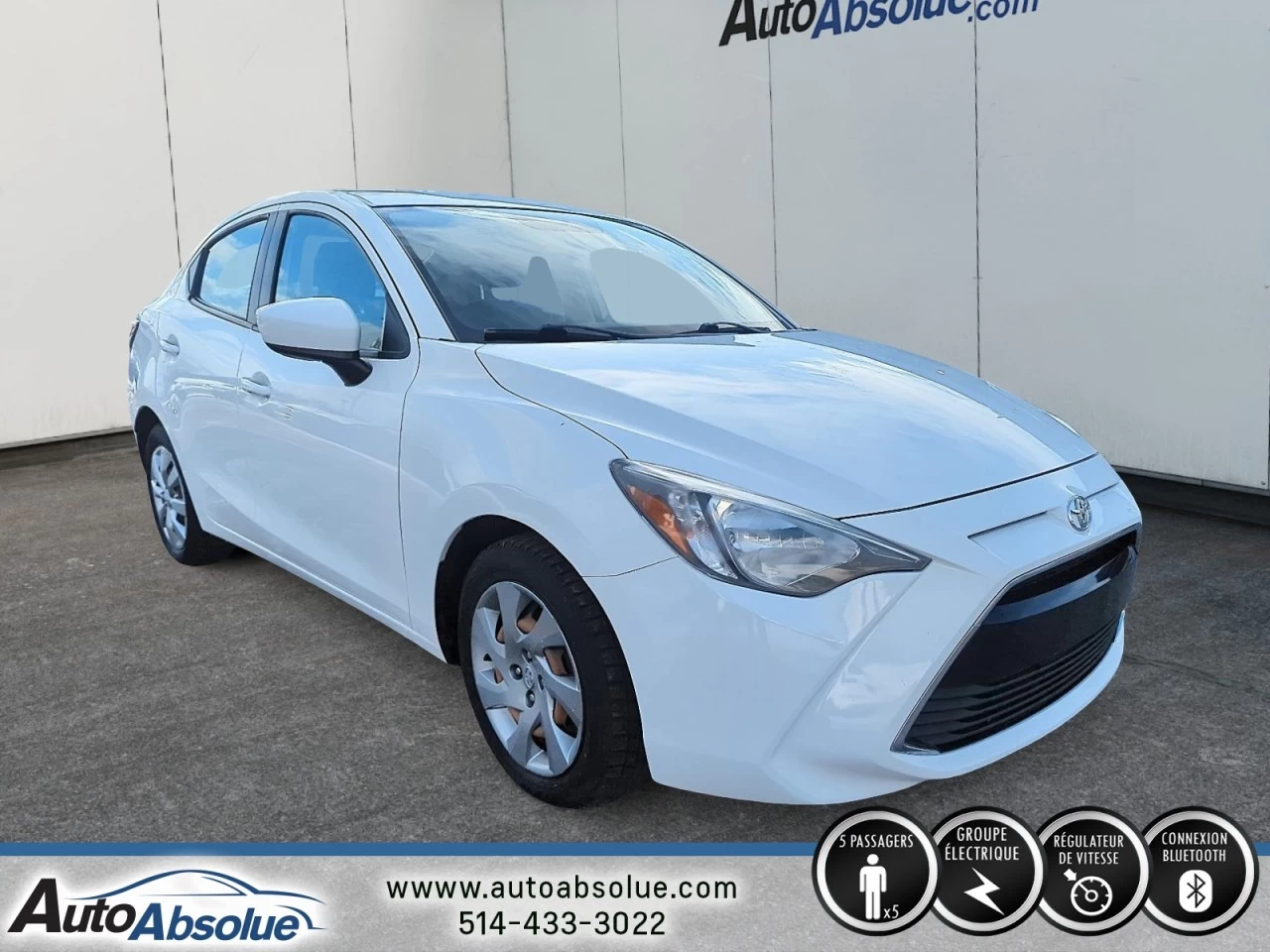 2016 Toyota Yaris 4dr Sdn Image principale