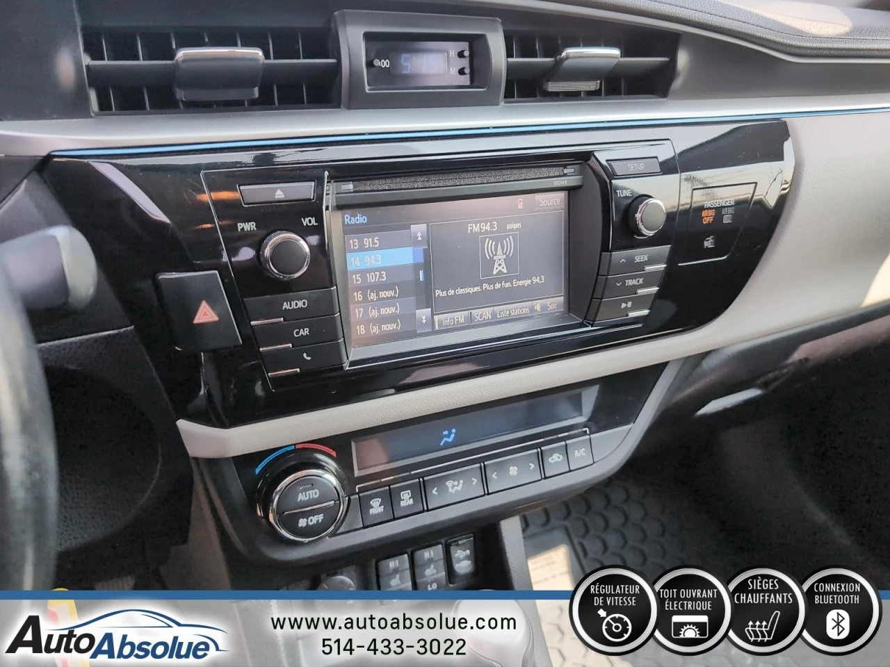 2015 Toyota Corolla LE Image principale