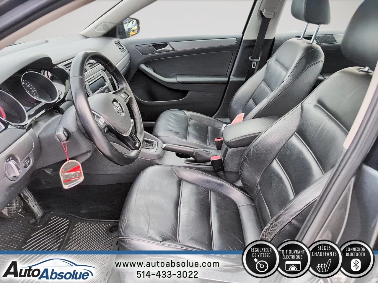 2016 Volkswagen Jetta Highline Main Image