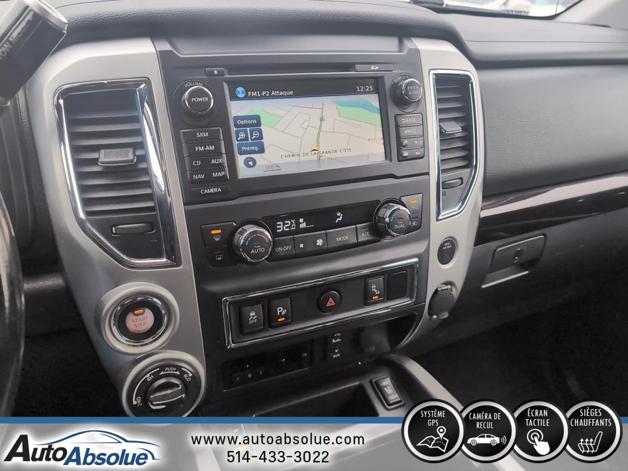 2017 Nissan Titan SV 4x4 Image principale