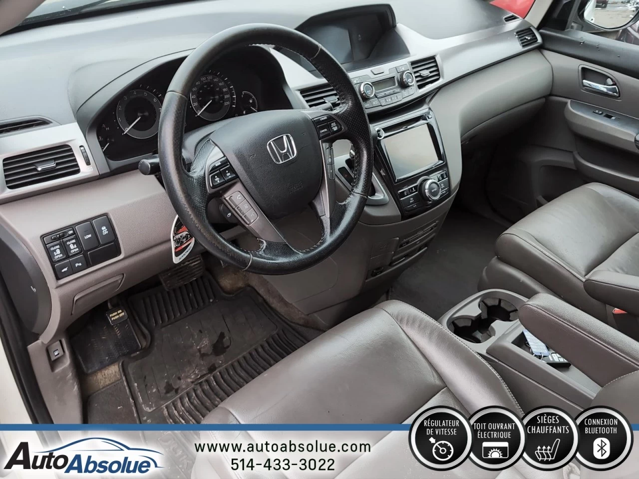 2015 Honda Odyssey Touring w/RES & Navi Image principale