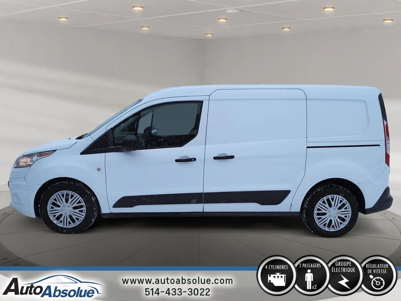 2017 Ford Transit Connect XLT Main Image