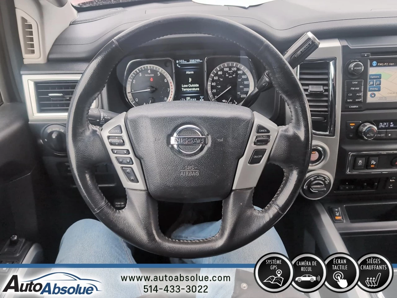 2017 Nissan Titan SV 4x4 Image principale