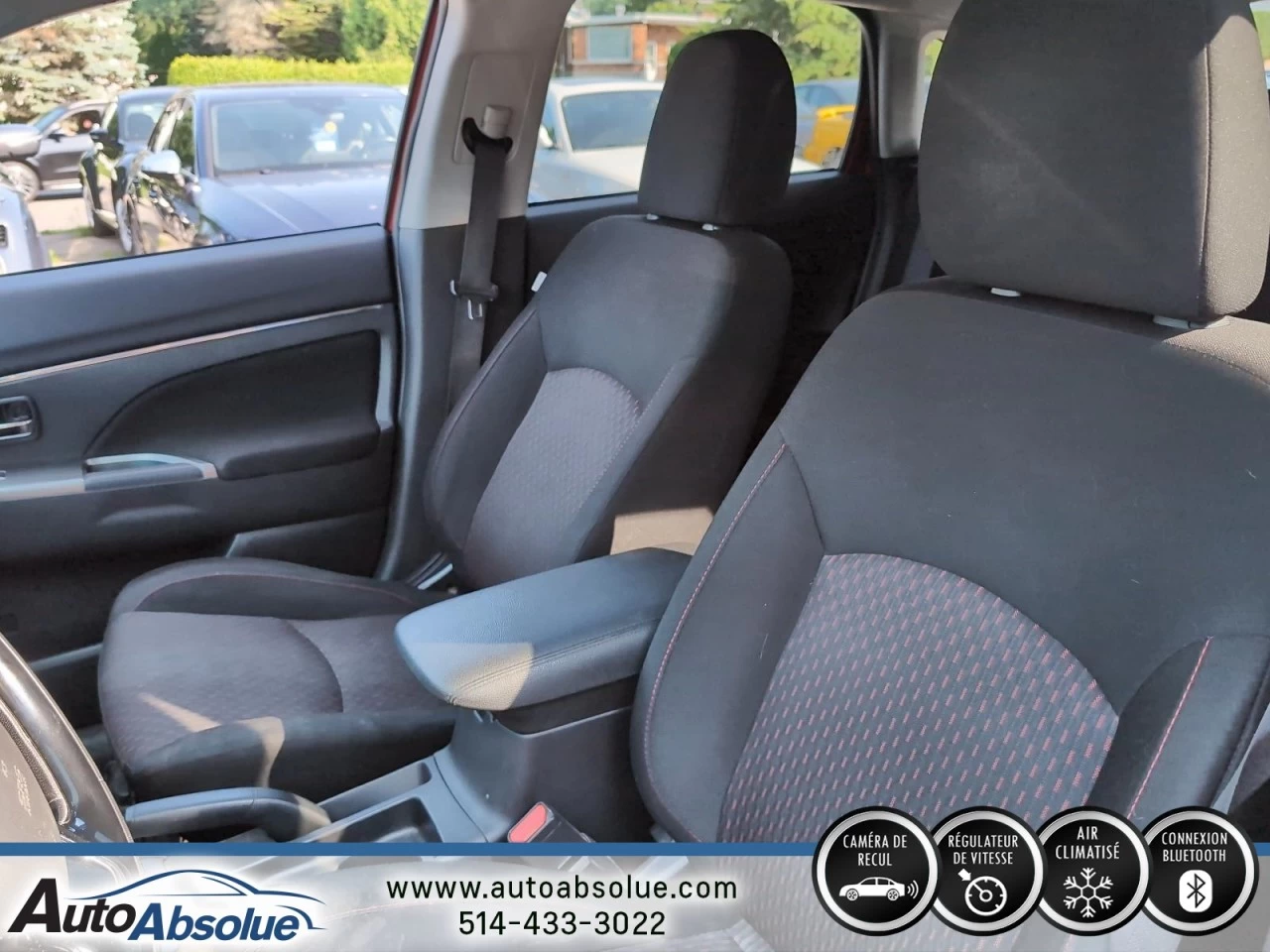 2018 Mitsubishi RVR SE LTD Image principale