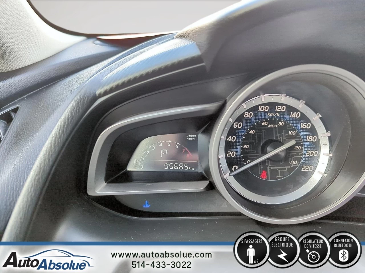 2016 Toyota Yaris 4dr Sdn Image principale