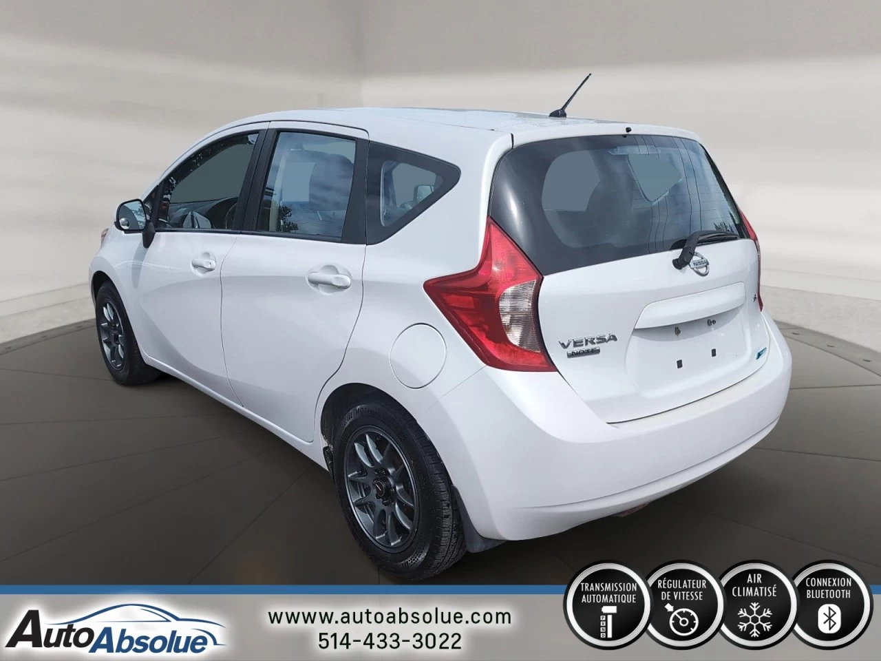 2014 Nissan Versa Note SV Image principale
