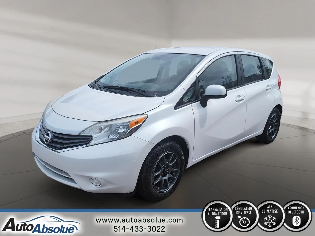 2014 Nissan Versa Note SV Image principale